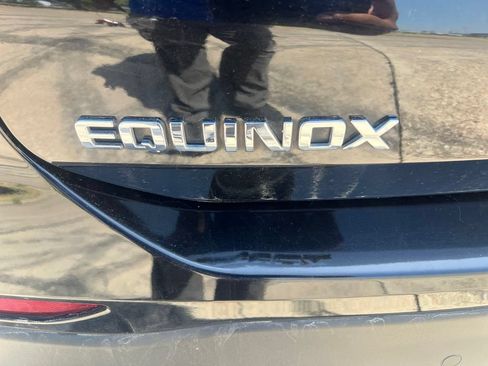 Used 2024 Chevrolet Equinox LT AWD/4WD image 12