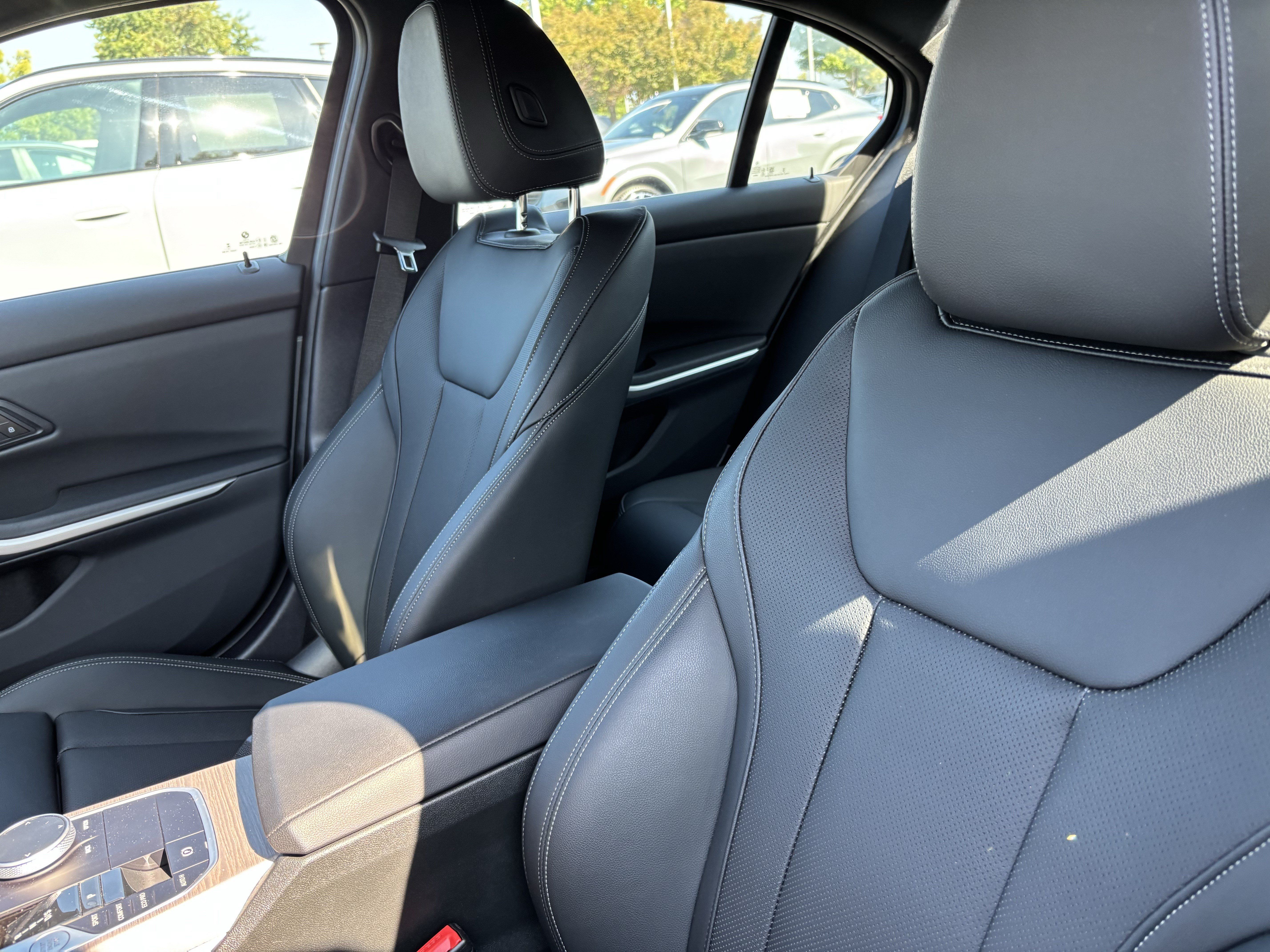 Certified 2025 BMW 330i Sedan RWD image 17