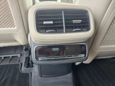 Used 2020 Mercedes-Benz GLS 580 4MATIC image 19