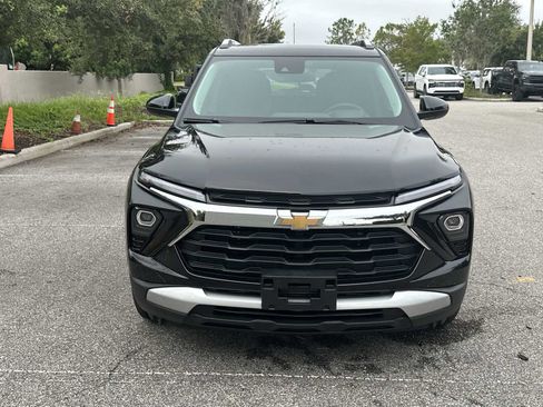 Certified 2025 Chevrolet TrailBlazer LT w/ LT Cold Weather Package FWD image 9