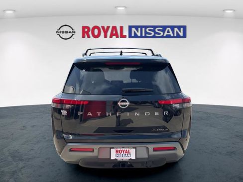 New 2026 Nissan Pathfinder Platinum FWD image 6