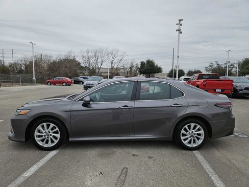 Used 2024 Toyota Camry LE image 4