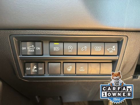 Used 2026 Toyota Tundra Platinum AWD/4WD image 32