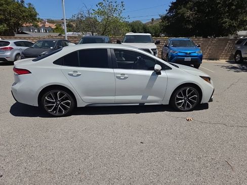 Used 2020 Toyota Corolla SE w/ Carpet Mat Package (TMS) FWD image 6