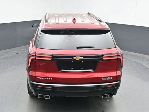 New 2026 Chevrolet Traverse High Country w/ LPO, Floor Liner Package FWD image 40