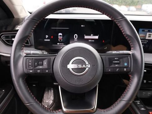 Certified 2025 Nissan Kicks SR AWD/4WD image 10