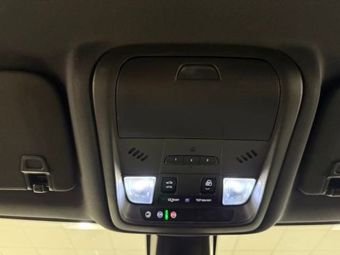 Used 2019 Chevrolet Blazer RS image 21