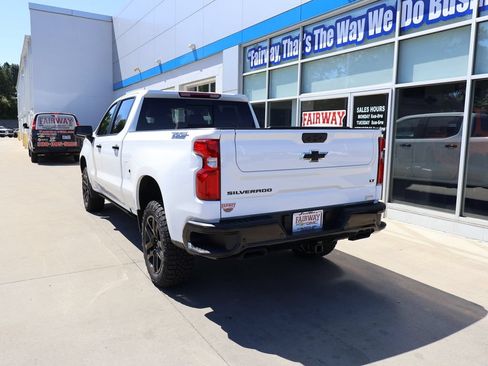New 2026 Chevrolet Silverado 1500 LT Trail Boss w/ LT Trail Boss Premium Package AWD/4WD image 9