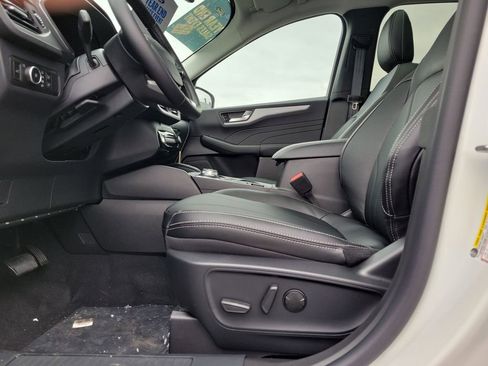 New 2026 Ford Escape Platinum w/ Premium Technology Package image 17