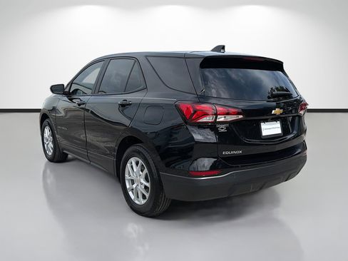 Used 2024 Chevrolet Equinox LS w/ LS Convenience Package FWD image 5