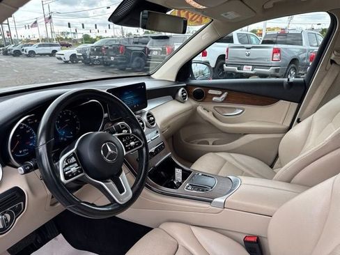 Used 2022 Mercedes-Benz GLC 300 4MATIC image 10