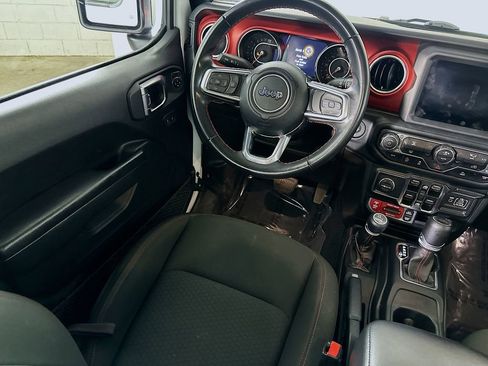 Used 2022 Jeep Gladiator Rubicon w/ LED Lighting Group AWD/4WD image 17