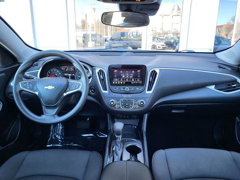 Used 2023 Chevrolet Malibu LT image 5