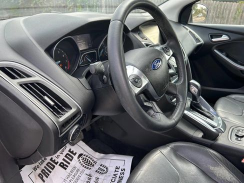 Used 2012 Ford Focus Titanium image 19