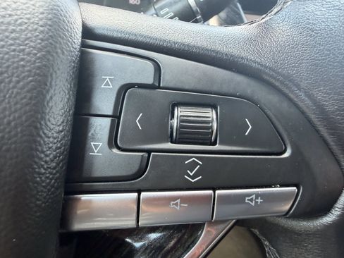 Used 2024 Cadillac XT6 Premium Luxury w/ Technology Package AWD/4WD image 39