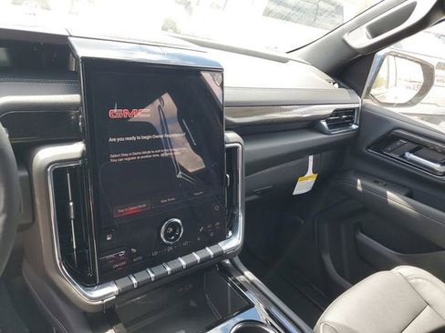 New 2026 GMC Yukon XL Elevation image 26