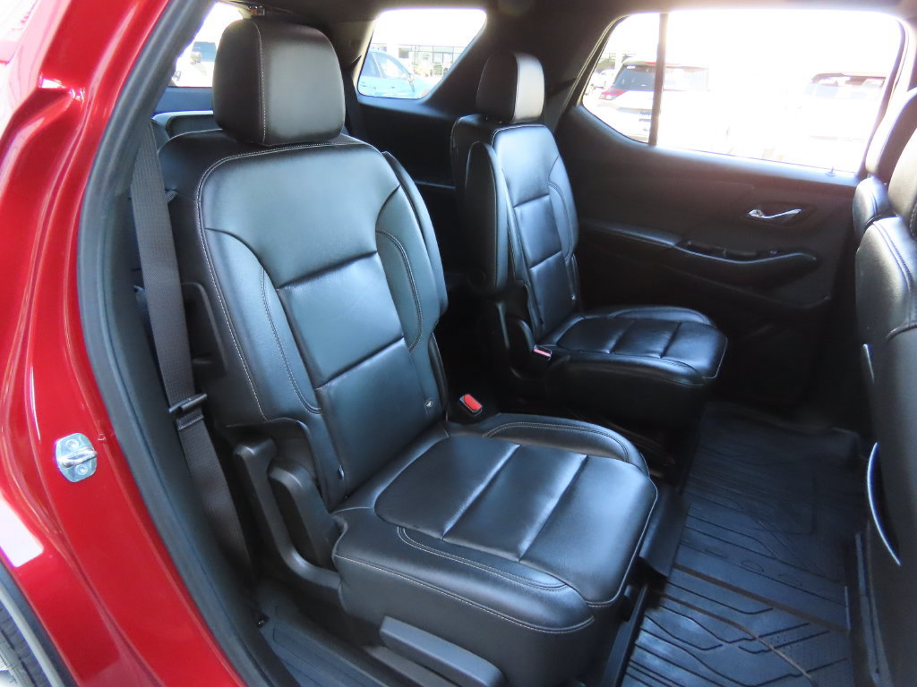 Used 2023 Chevrolet Traverse LT w/ LPO, Floor Liner Package AWD/4WD image 32