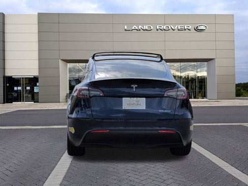 Used 2021 Tesla Model Y Long Range image 6