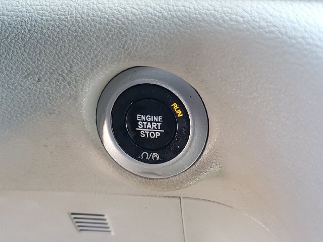 Used 2019 Chrysler Pacifica Limited FWD image 24