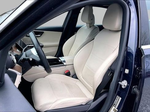 Certified 2023 Mercedes-Benz C 300 4MATIC Sedan image 11