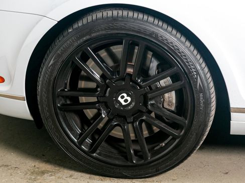 Used 2010 Bentley Continental GT image 17