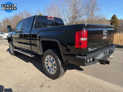 Used 2016 GMC Sierra 2500 Denali w/ Duramax Plus Package image 4