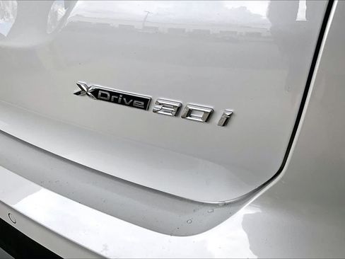 Used 2024 BMW X3 xDrive30i AWD/4WD image 10