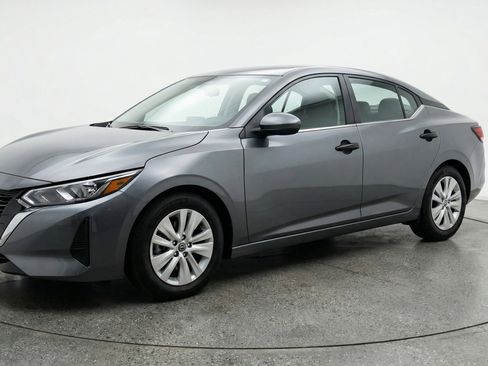 Used 2025 Nissan Sentra S FWD image 3