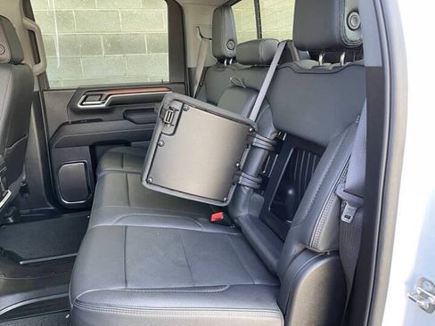 Used 2024 GMC Sierra 3500 Denali w/ Technology Package AWD/4WD image 26
