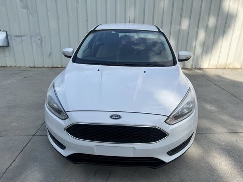 Used 2017 Ford Focus SE image 8