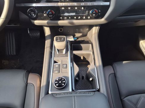 New 2026 Nissan Pathfinder Platinum AWD/4WD image 29