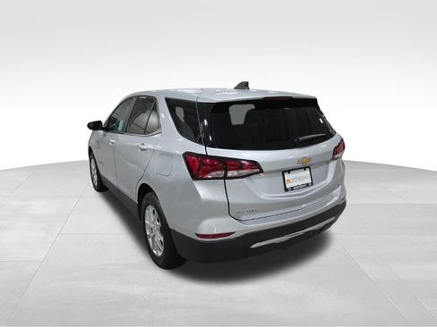 Used 2022 Chevrolet Equinox LT image 3