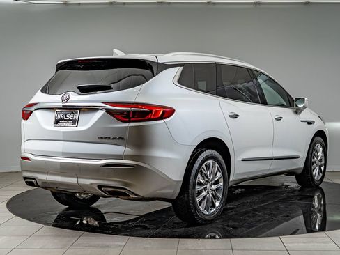 Used 2019 Buick Enclave Essence FWD image 5
