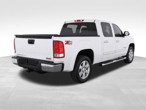 Used 2013 GMC Sierra 1500 SLT w/ SLT Convenience Package AWD/4WD image 4