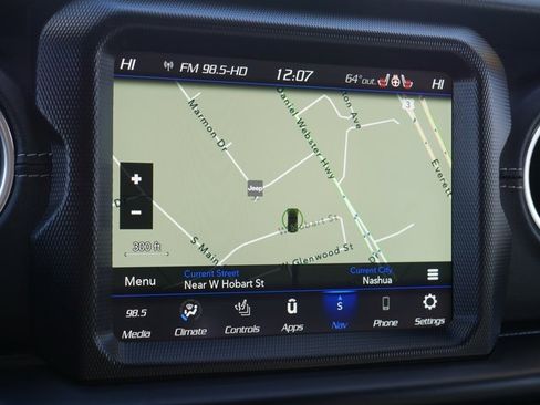 Used 2023 Jeep Wrangler Unlimited Sahara w/ Cold Weather Group image 19