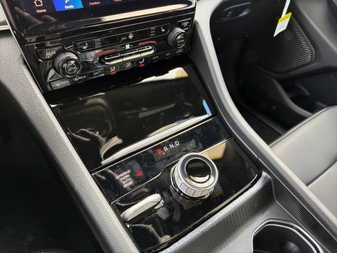 New 2025 Jeep Grand Cherokee Limited image 18