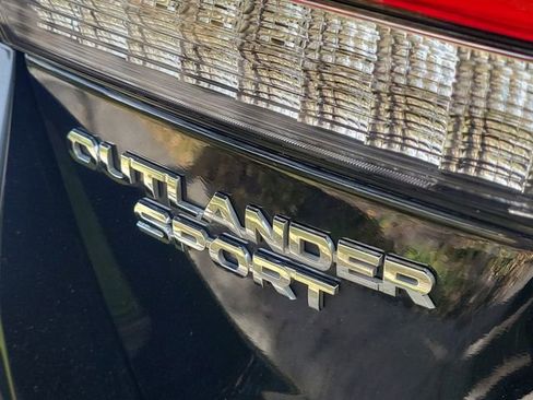 Used 2022 Mitsubishi Outlander Sport ES image 6