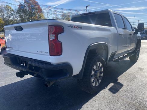 Used 2024 Chevrolet Silverado 2500 Custom w/ Custom Value Package image 6