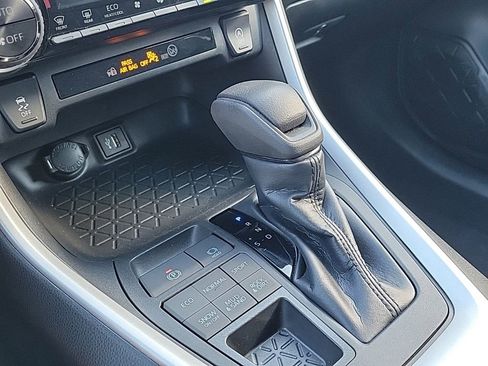 Used 2023 Toyota RAV4 XLE image 21