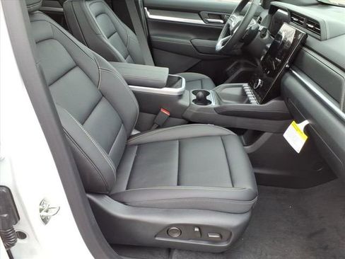 New 2026 GMC Terrain Elevation w/ Elevation Premium Package image 23