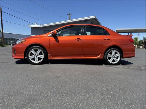 Used 2013 Toyota Corolla S Special Edition FWD image 2
