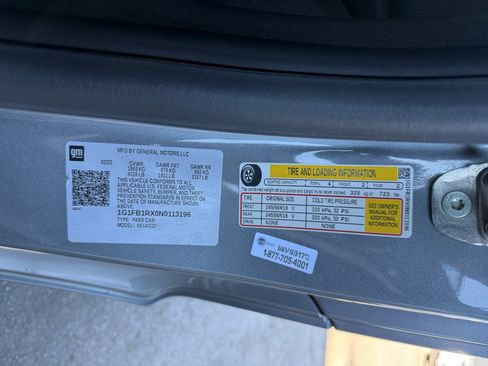 Used 2022 Chevrolet Camaro LT image 22