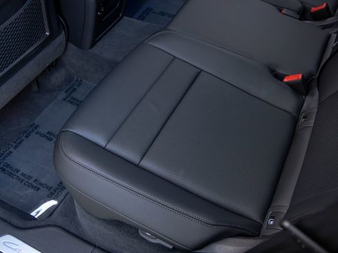 Certified 2026 Porsche Cayenne image 44