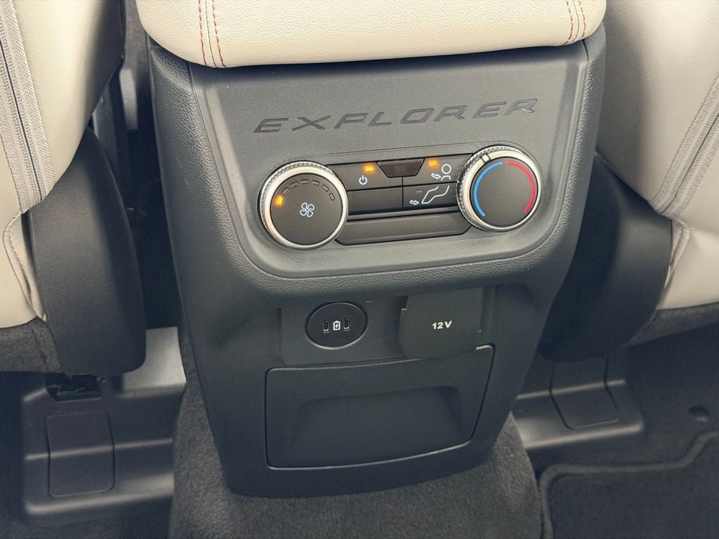 New 2026 Ford Explorer Active w/ Active Comfort Package AWD/4WD image 12