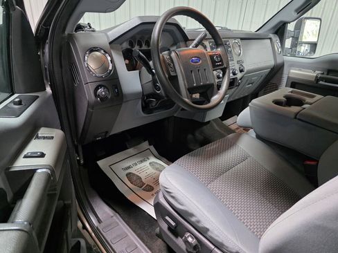 Used 2016 Ford F250 XLT w/ XLT Value Package AWD/4WD image 7