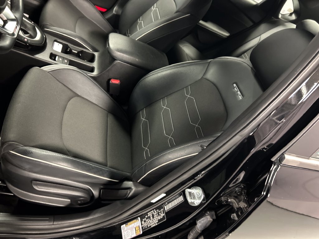 Used 2024 Kia Forte GT-Line w/ GT-Line Premium Package FWD image 10