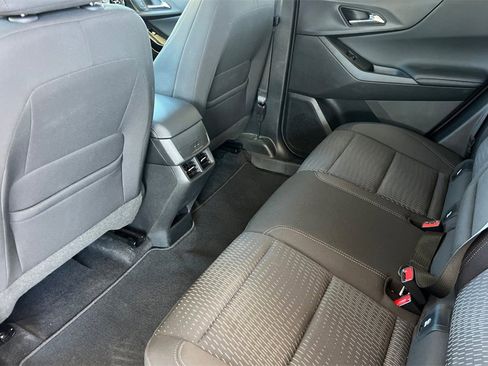 Used 2025 Chevrolet Equinox LT image 5