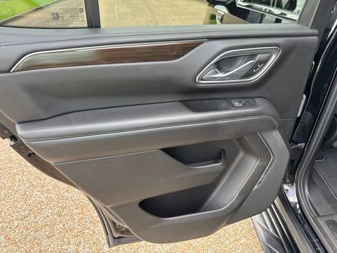 Used 2021 GMC Yukon SLE AWD/4WD image 12