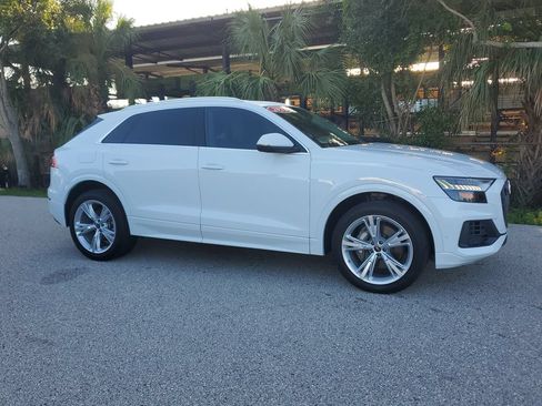 Certified 2023 Audi Q8 Premium w/ Convenience Package AWD/4WD image 4