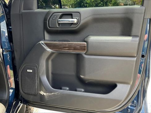 Used 2021 Chevrolet Silverado 1500 LT Trail Boss w/ LT Trail Boss Premium Package AWD/4WD image 21